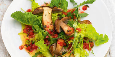 Salat mit Steinpilzen