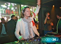 Pierre Sarkozy rockt in der Passage