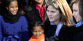 Sasha & Malia Obama, Jenna & Barbara Bush 468*300