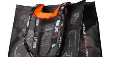 Saturn verbannt Plastiksackerln