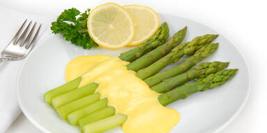 Spargel mit Sauce Hollandaise