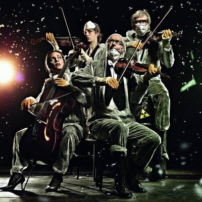 Rihanna - Queen of Downloads