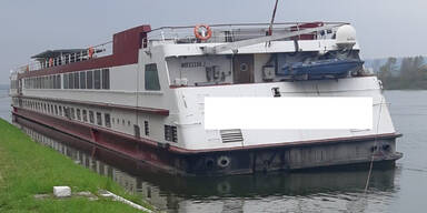 Mann wollte in Wien-D&ouml;bling vertautes Passagierschiff losmachen