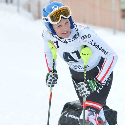 WM-Wunder! Schild startet im Slalom