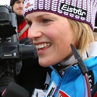 WM-Wunder! Schild startet im Slalom