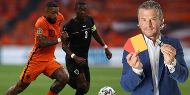 David Alaba (Österreich) im Zweikampf mi Memphis Depay (Niederlande)