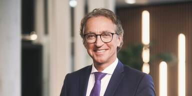Schitter Leonhard, Energie AG CEO