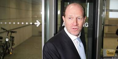 Schlaff will Kleinkredite in Deutschland anbieten