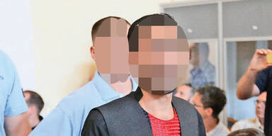 Schlepper 71 Tote Boss Grinsen