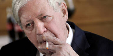 Deutscher Ex-Kanzler hortet 38.000 Zigaretten