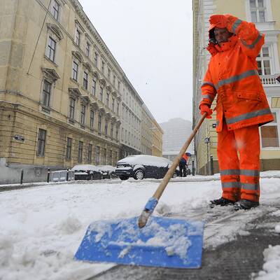 Österreich versinkt im Schnee