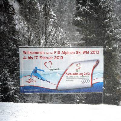 Österreich versinkt im Schnee