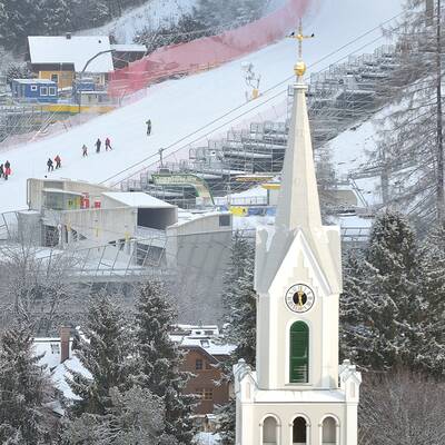 Österreich versinkt im Schnee