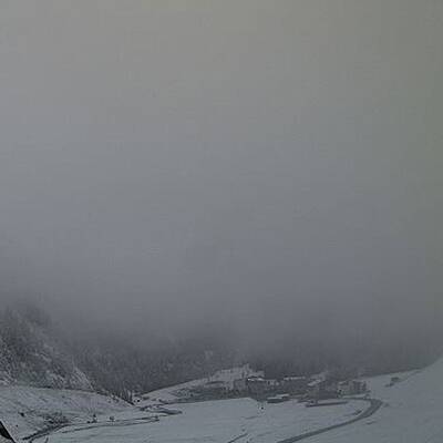 Es schneit in Österreich