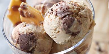 Schoko-Erdnussbutter-Eis