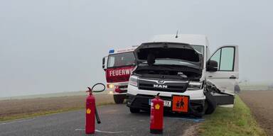 Schulbus Unfall Nebel Bergland