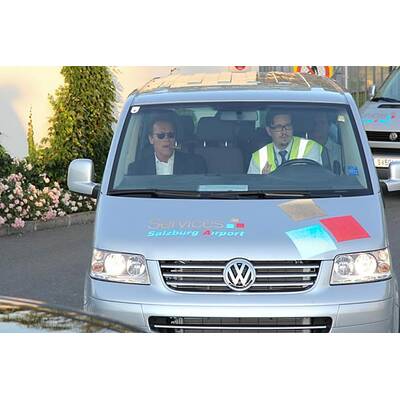 Arnold Schwarzenegger in Wien gelandet