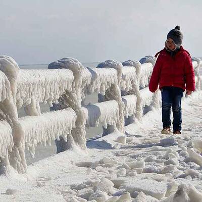 Das Schwarze Meer ist jetzt ein Eismeer