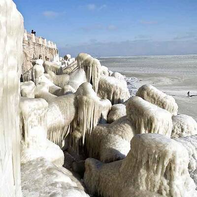 Das Schwarze Meer ist jetzt ein Eismeer