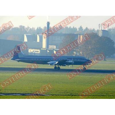 Demi Moore & Ashton Kutcher: Ankunft in Linz