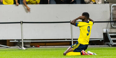 Schweden schockt Spanien - Italien nur Remis