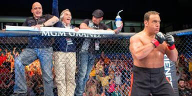 Schwergewicht Kevin James schlägt zu