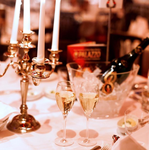 Palazzo: Schlemmerei im Spiegelpalast