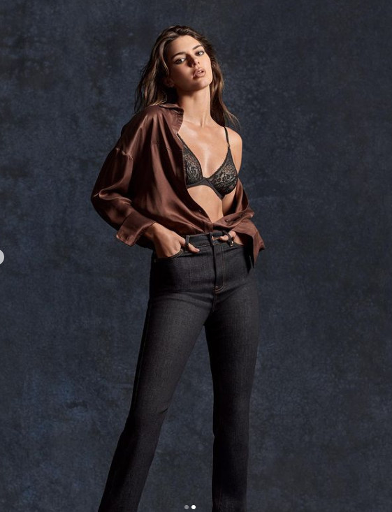 Jenner wirbt im sexy BH für Hosen