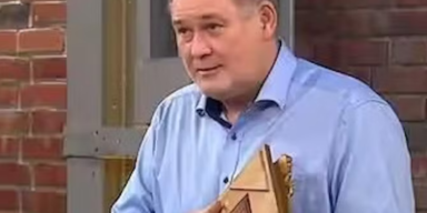 'Bares f&uuml;r Rares'-Unfall: H&auml;ndler zerst&ouml;rt live Gem&auml;lde