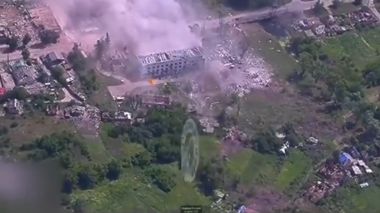 Russland-Kriegsverbrechen: 3-Tonnen-Bombe auf ukrainisches Krankenhaus