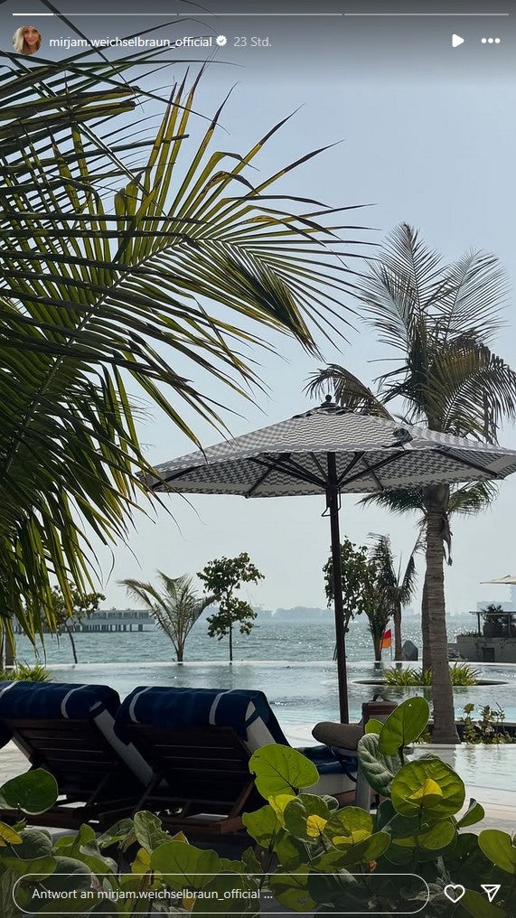 Mirjam Weichselbraun teilt ihren Ausblick mit den Fans. 