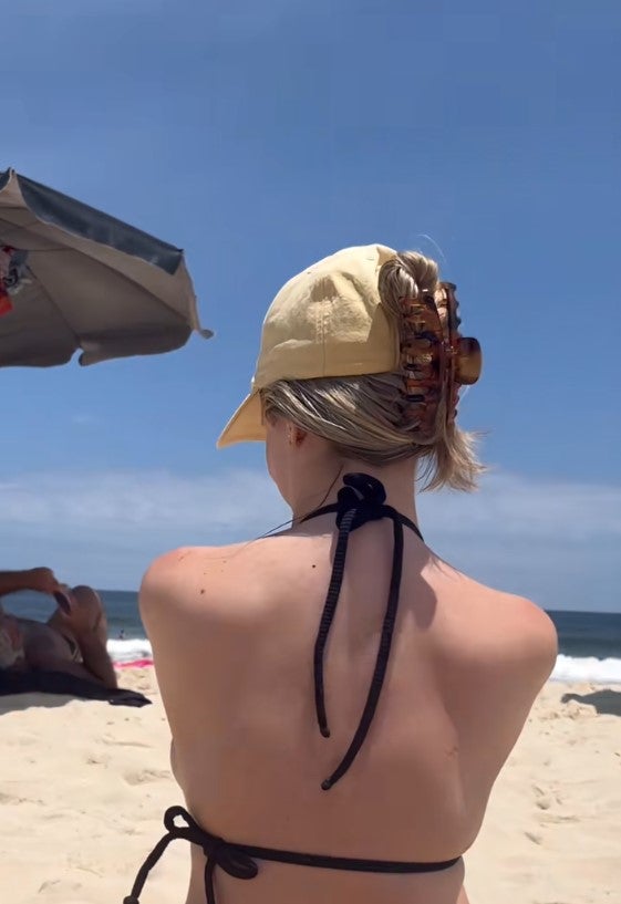 Schöne & schützende Strandfrisuren: Die 5 besten Looks am Meer