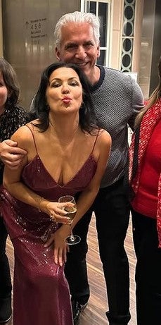 Anna Netrebko postet weniger vertraute gemeinsame Bilder. Auf Miguels Instagram-Profil sieht man wesentlich mehr. 