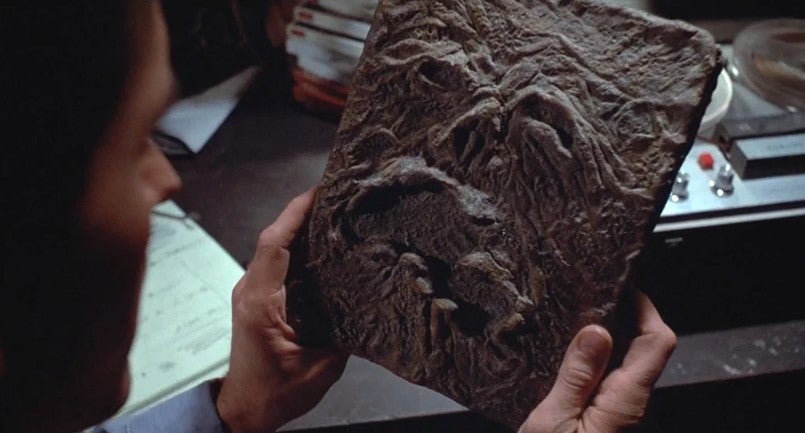 Ash Williams kämpft in den Filmen gegen die Mächte des Necronomicons. 