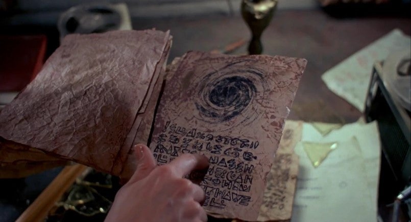 Die Seiten enthalten dämonische Rituale und Beschwörungen. 