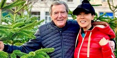 Gerhard Schr&ouml;der mit Gattin Soyeon