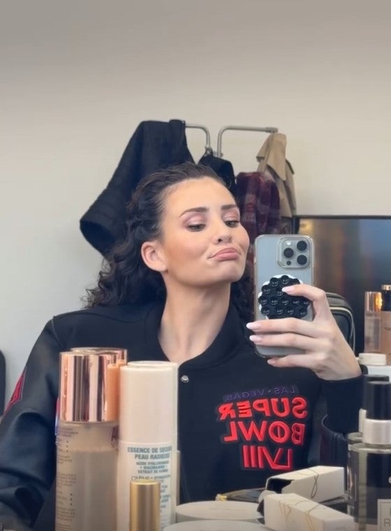 Betty Taube zeigt sich heute in der Maske kämpferisch. 