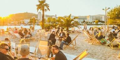 Die Sandburg - Strand k&uuml;sst Bar