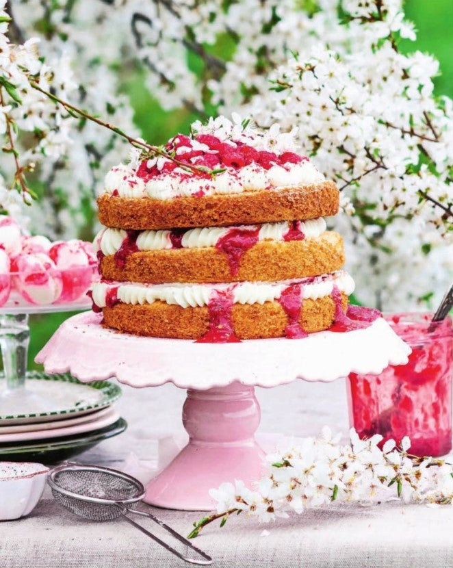 Saurer Kick & süßes Glück: 3 leckere Rharbarber-Desserts