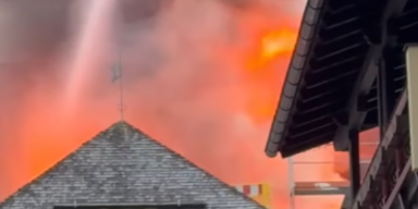 Mehrere Verletzte, meterhohe Flammen: Luxus-Hotel &bdquo;Klosterbr&auml;u&ldquo; in Brand