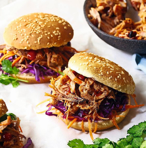 Saftige Pattys, flaumige Buns: So gelingt der perfekte Burger zu Hause