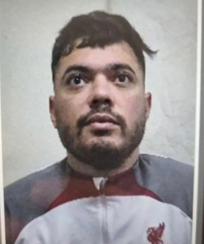 Schwerverbrecher flüchtig: Gefangenen-Transport in Frankreich überfallen