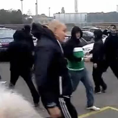 Die Bilder zu den Derby-Krawallen