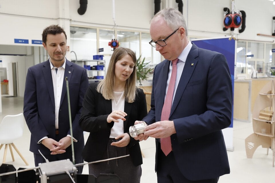 Neues Weltraum-Forschungsprojekt in Wiener Neustadt startet