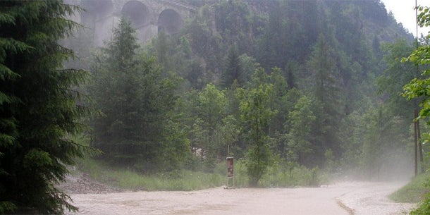 Jahrhundert-Unwetter über Österreich