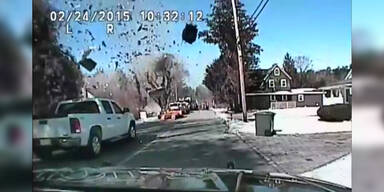 Dashcam filmt Haus-Explosion