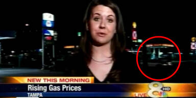 Live-Reporterin ignoriert Autounfall