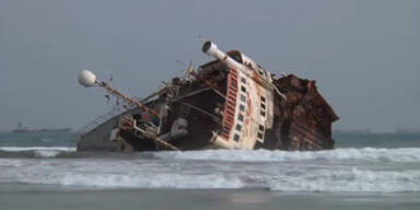 Alte Schiffe verm&uuml;llen Traumstr&auml;nde