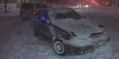 Innenstadt von Kiew wird zur Ski Piste