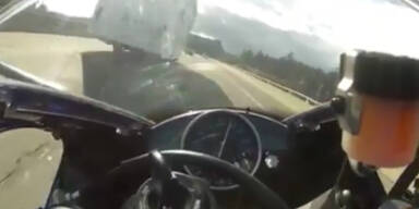 Motorrad-Raser mit &uuml;ber 200km/h gefilmt